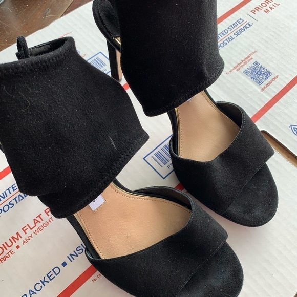 Diane von Furstenberg Black Laie Heel Sandals 332 - Picture 12 of 12